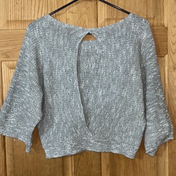 Earthbound Trading Company Gray Cropped Cutout Dolman Sweater NWOT Women's XL - Picture 3 of 7